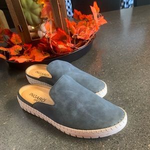 Blue suede slide by Ingaro Sport